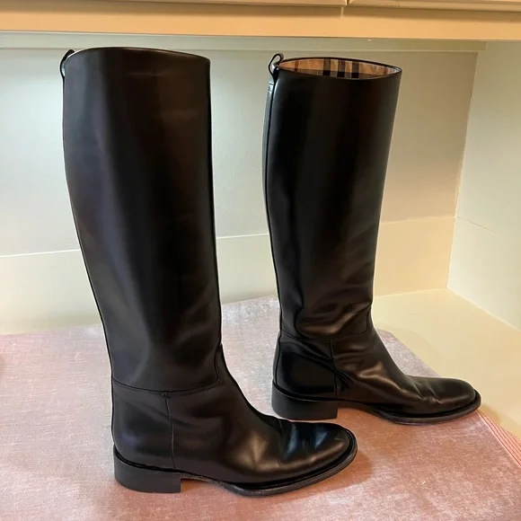 Burberry Black Flat Boots, EU Size 37.5, US Size 7 - Picture 3 of 7